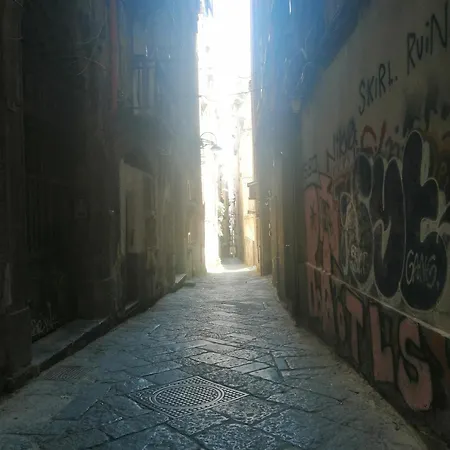 Francesco בית הארחה